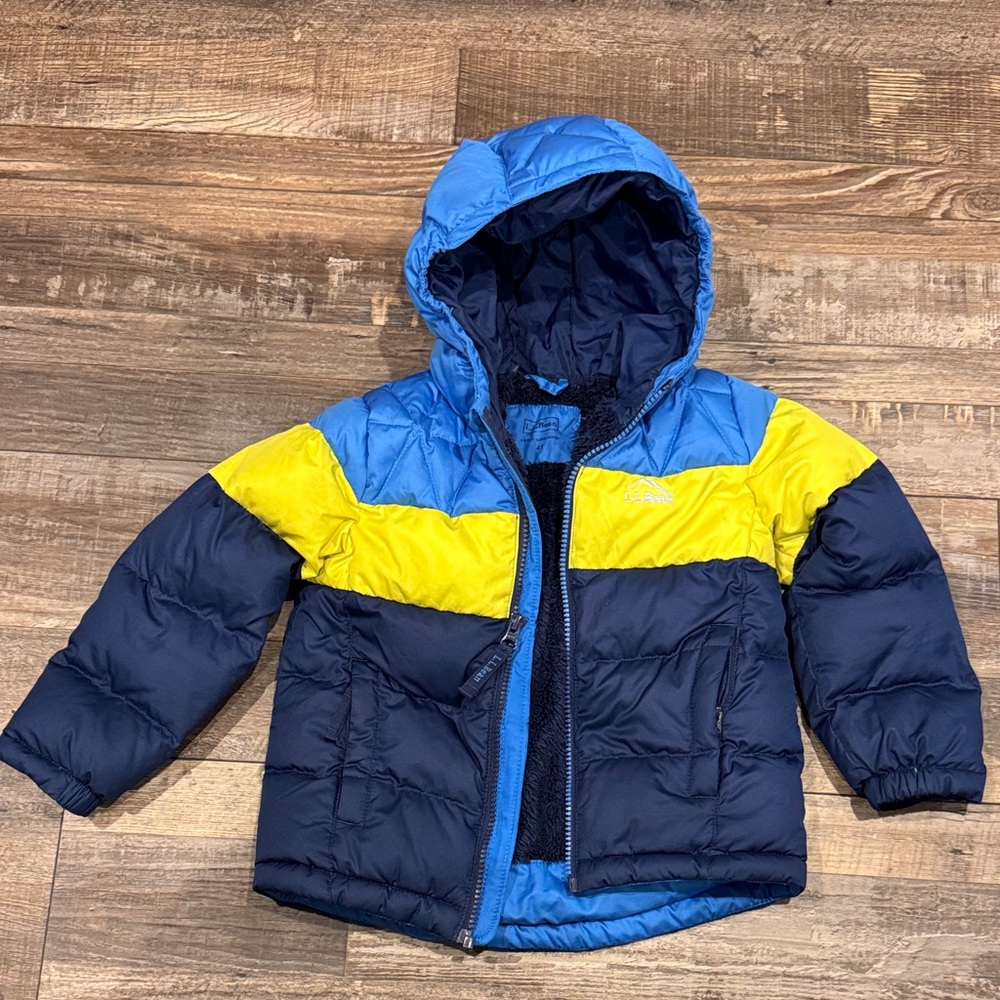 L.L. Bean Black and Blue Fleece-Lined Jacket